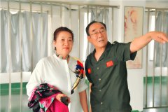 <b>快訊||遼甯省國防教育基金會理事長李淑芳一行到基金會退役軍人創</b>